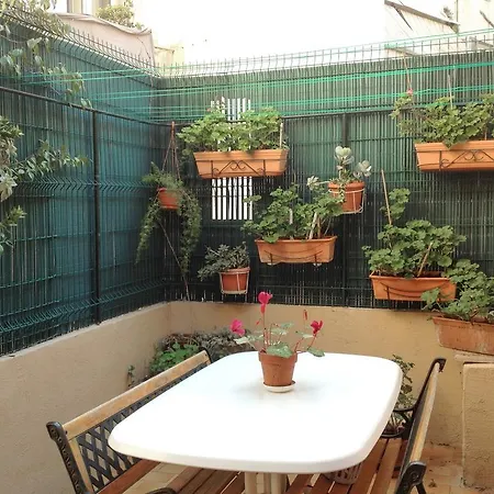 Apartament Place Du General Georges Marshall *